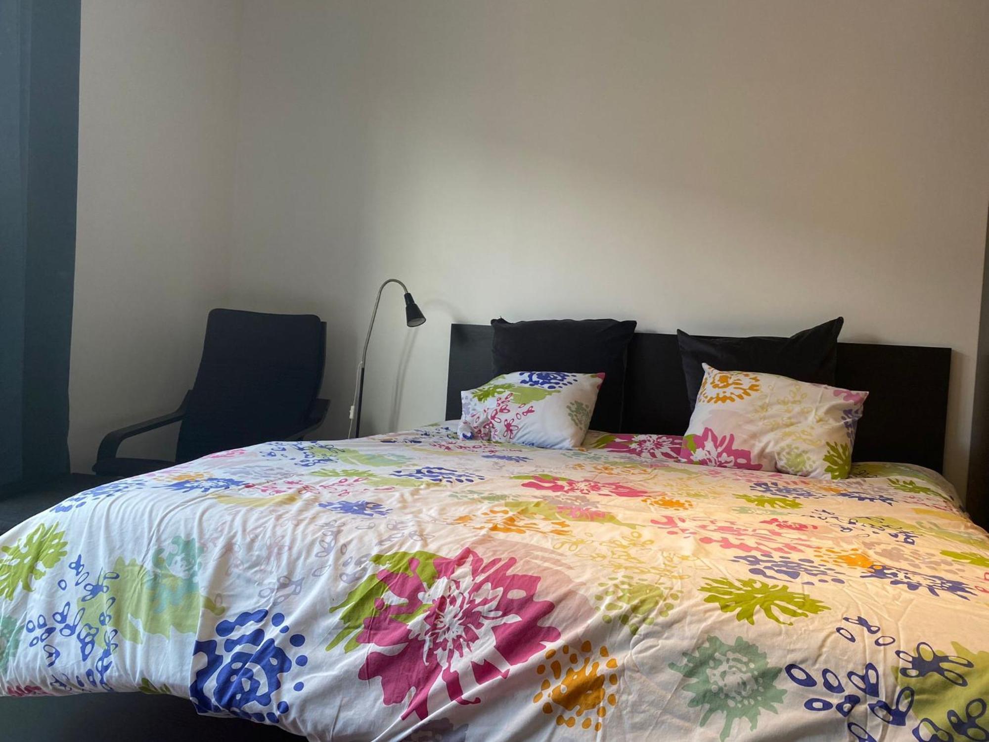 Central Studio In Кортрейк Экстерьер фото